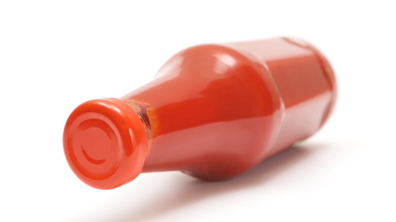 ketchup bottle
